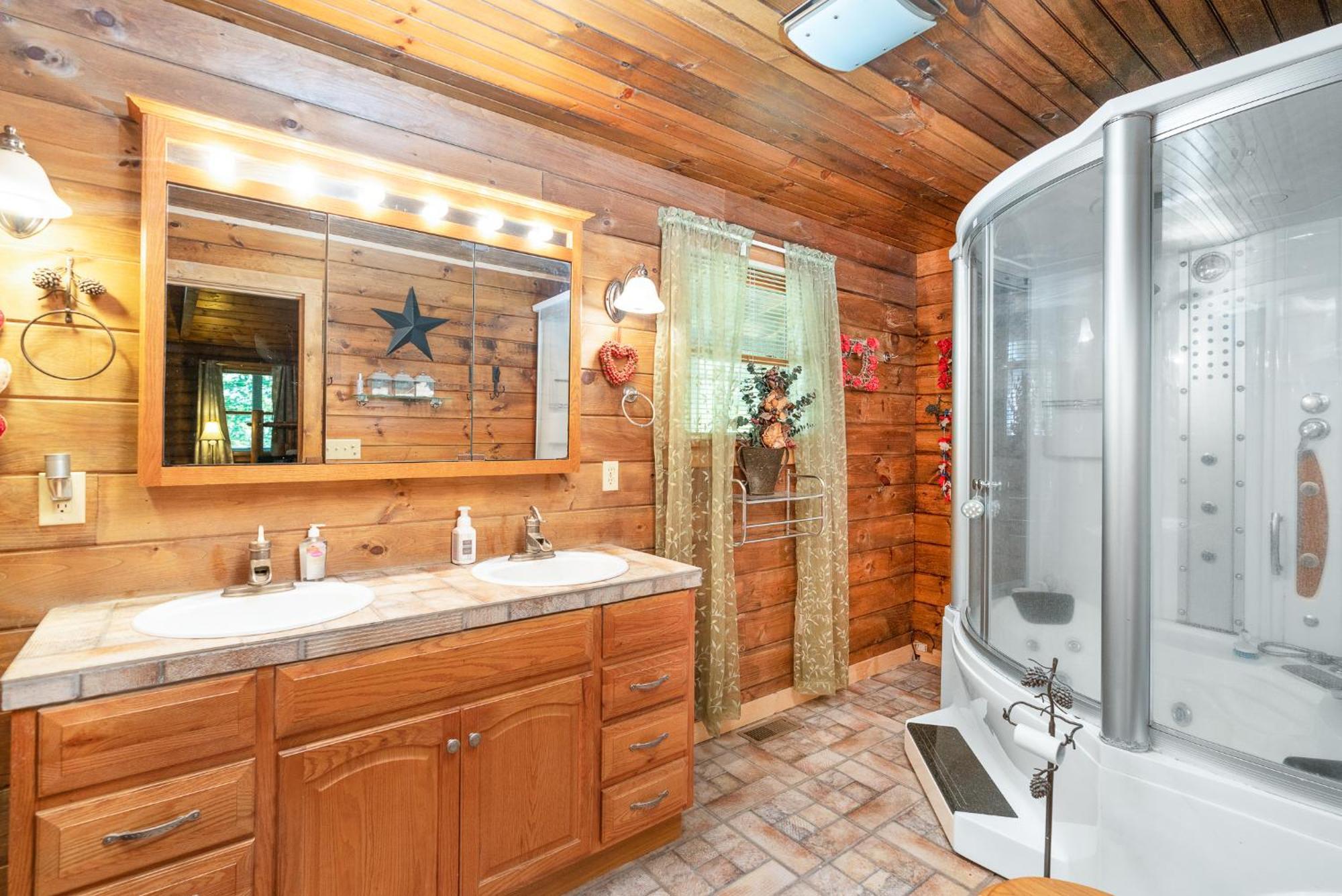 Perfect Place By Eden Crest Chalet